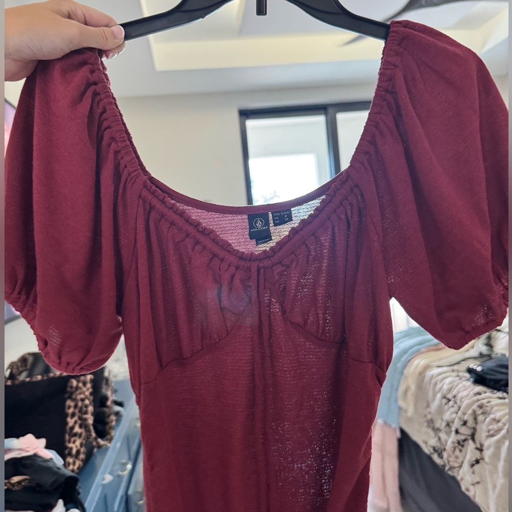 Volcom Maroon Ruffle Dress stretchy - Picture 2 of 5